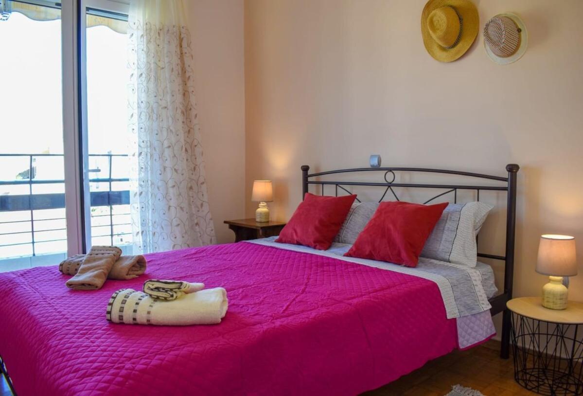 Cozy Flat On The Main Square, 10Min To The Sea Villa Kalamata Bagian luar foto